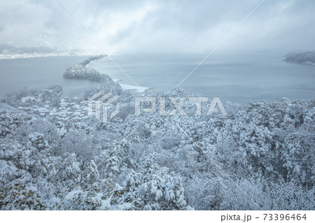 京都府 天橋立 飛龍観 雪景色 73396464