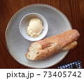 朝食 朝ご飯 バゲット 73405742