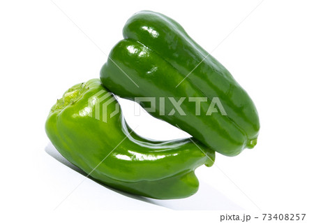 ピーマン 複数 白バック ピーマン 複数 白バック 73408257