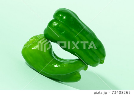 ピーマン　複数　白バック 73408265