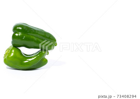 ピーマン　複数　白バック 73408294