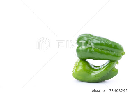 ピーマン　複数　白バック 73408295