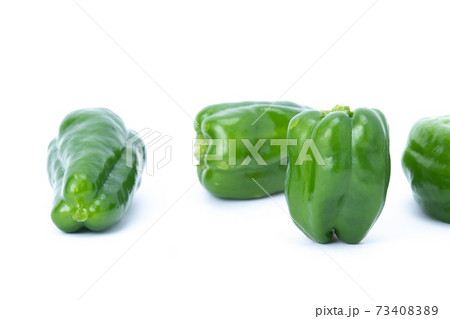 ピーマン　複数　白バック 73408389