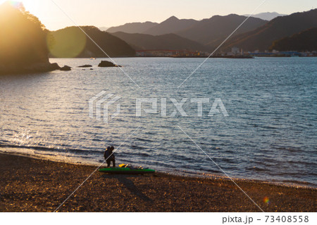 三重県紀北町の海岸 夕暮れの風景 三重県紀北町の海岸 夕暮れの風景 73408558