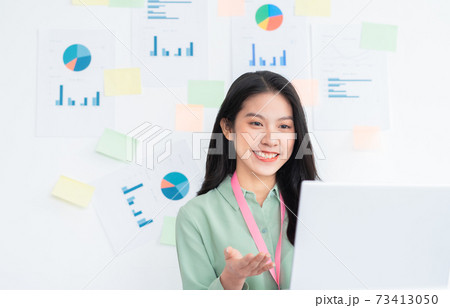 Business woman 73413050