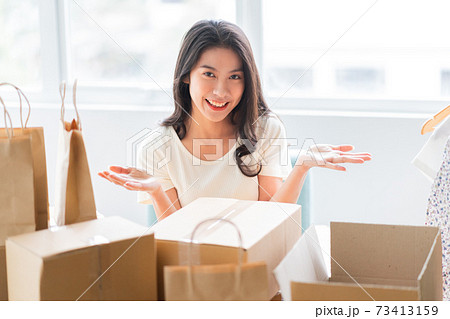 Woman, online business 73413159