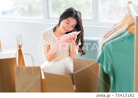 Woman, online business 73413162