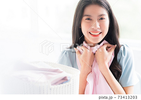 Woman, housewife Woman, housewife 73413203