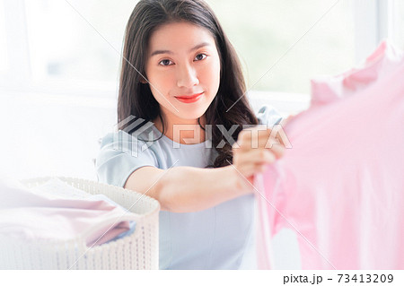 Woman, housewife Woman, housewife 73413209