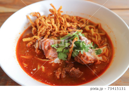 noodles or fish curry noodles 73415131