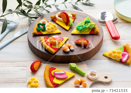 フェルトで作ったピザ フェルトで作ったピザ 73421535