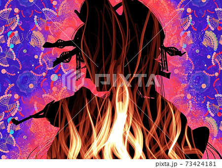 怒りに打ち震える吉原花魁のシルエットと燃える炎の人物切り絵風白黒イラストのイラスト素材