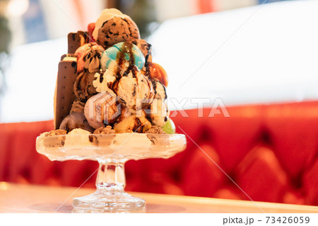 アイスクリーム全部のせ 73426059