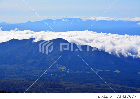 信仰の対象と芸術の源泉～富士山5合目の絶景 73427677