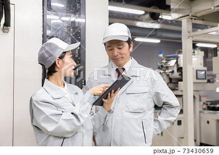 工場で働く人々 機密エリアイメージ 工場で働く人々 機密エリアイメージ 73430659