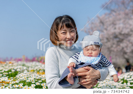 家族写真 花畑 家族写真 花畑 73434742