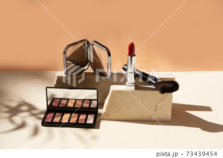 make up brushes 73439454