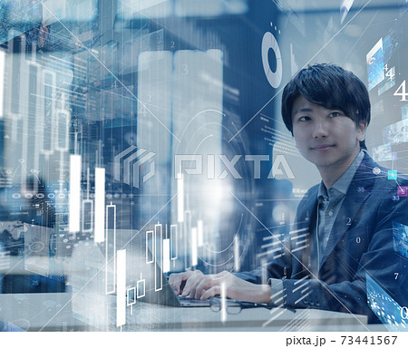カジュアルなビジネスシーン カジュアルなビジネスシーン 73441567