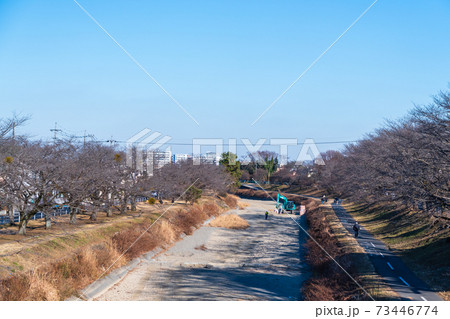 冬 渇水期の河川工事 冬 渇水期の河川工事 73446774