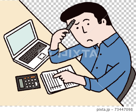 預金通帳を見ながら貯蓄額について考え込む男性 73447098