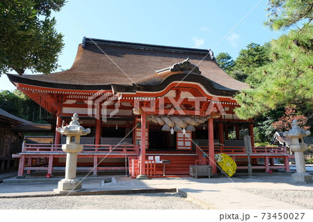 島根県にある日御碕神社の拝殿(日沈の宮) 島根県にある日御碕神社の拝殿(日沈の宮) 73450027