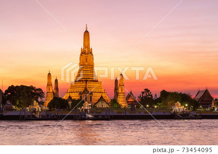 Wat Arun (Temple of dawn) and the Chao Phraya River 73454095