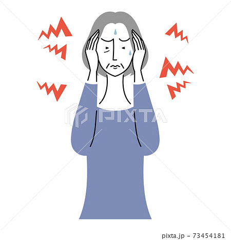 音に過敏になっているシニア女性のイラスト素材