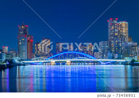 竹芝ふ頭から見た隅田川方向の夜景 73456931
