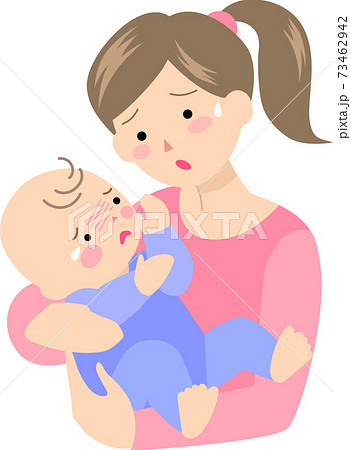 母親と泣き出しそうな赤ちゃん 母親と泣き出しそうな赤ちゃん 73462942