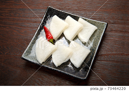 大根の千枚漬け 73464220