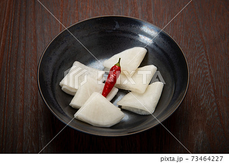 大根の千枚漬け 73464227