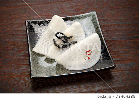 大根の千枚漬け 大根の千枚漬け 73464239