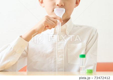 唾液採取 検査 イメージ 唾液採取 検査 イメージ 73472412