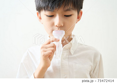 唾液採取 検査 イメージ 唾液採取 検査 イメージ 73472414