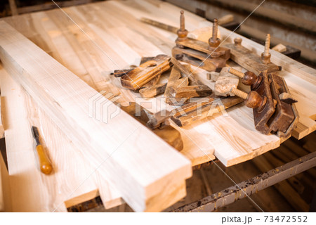 Planes on the workbench 73472552