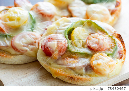 マフィンでピザ マフィンでピザ 73480467