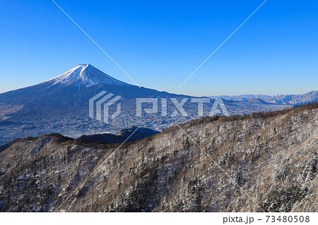 三ッ峠から望む富士山 厳冬 三ッ峠から望む富士山 厳冬 73480508