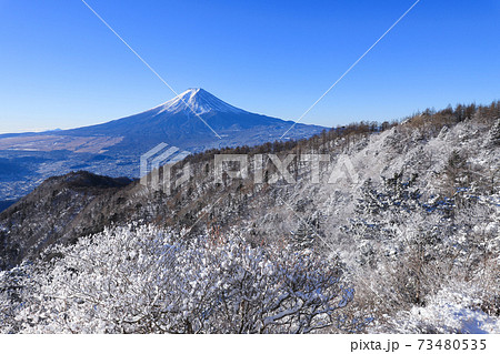 三ッ峠から望む富士山 厳冬 三ッ峠から望む富士山 厳冬 73480535