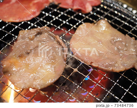 黒毛和牛牛タン焼肉 73484736