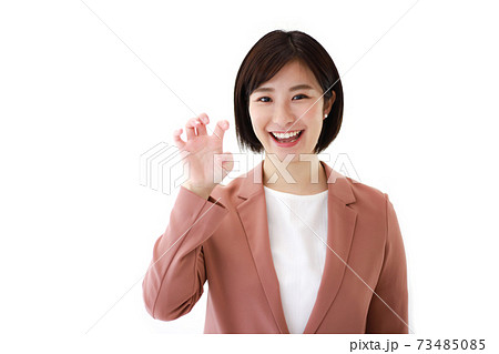 手話の指文字「え」 73485085