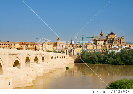 コルドバのローマ橋 73485933