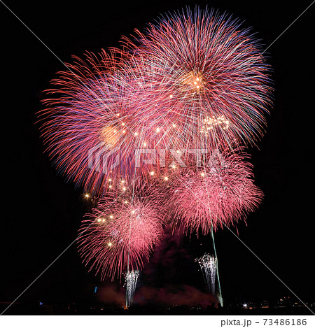 長岡まつり大花火大会「ベスビアス超大型スターマイン」 73486186