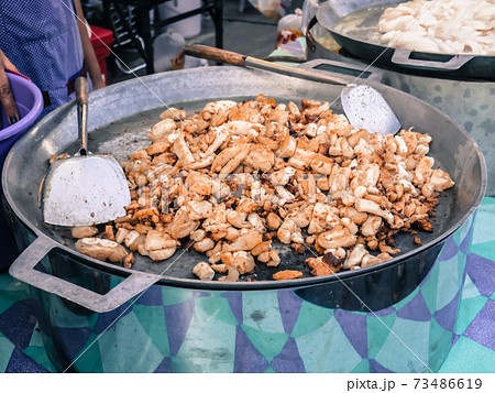 Fried squid with garlic pepper, Thai street food 73486619
