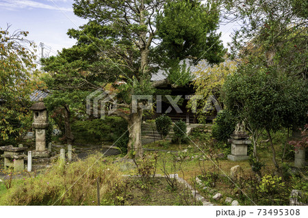 元興寺　塔跡　啼燈籠　奈良県奈良市 73495308