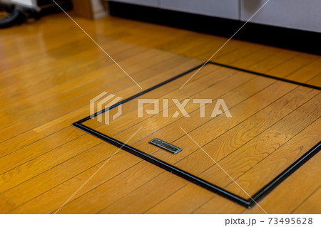 床のワックス塗布　リペア 73495628