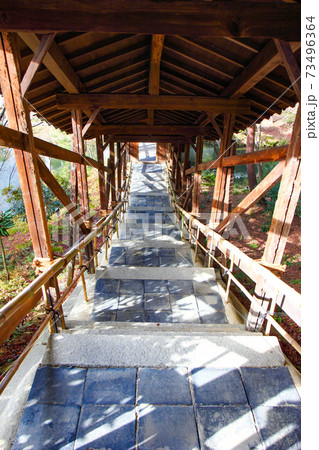 京都市高台寺の臥龍廊(がりょうろう)_2 73496364