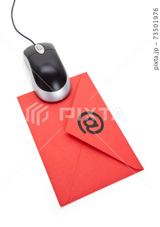 E-Mail E-Mail 73501976