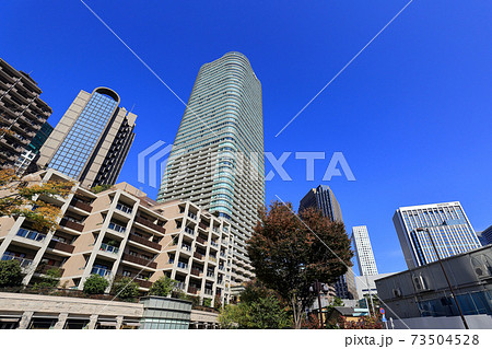 東京　港区　六本木の都市風景　アークヒルズ仙石山森タワー 73504528