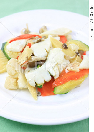 美味しい紋甲イカと野菜の塩炒め 73505566