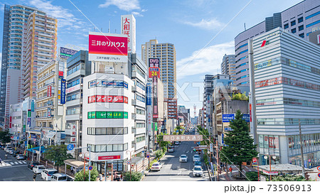 「埼玉県川口市」　川口駅東口前の風景 73506913